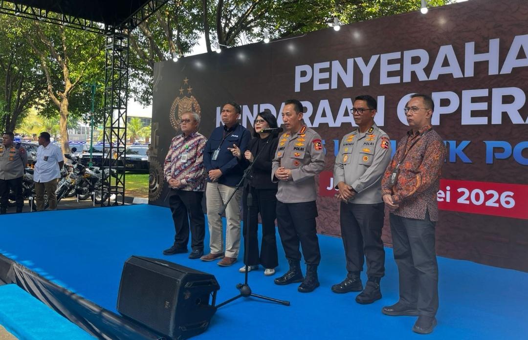 Perkuat Seluruh Peralatan Personel, Kapolri Resmikan Slog Lab dan Bagikan Ratusan Kendaraan Operasional