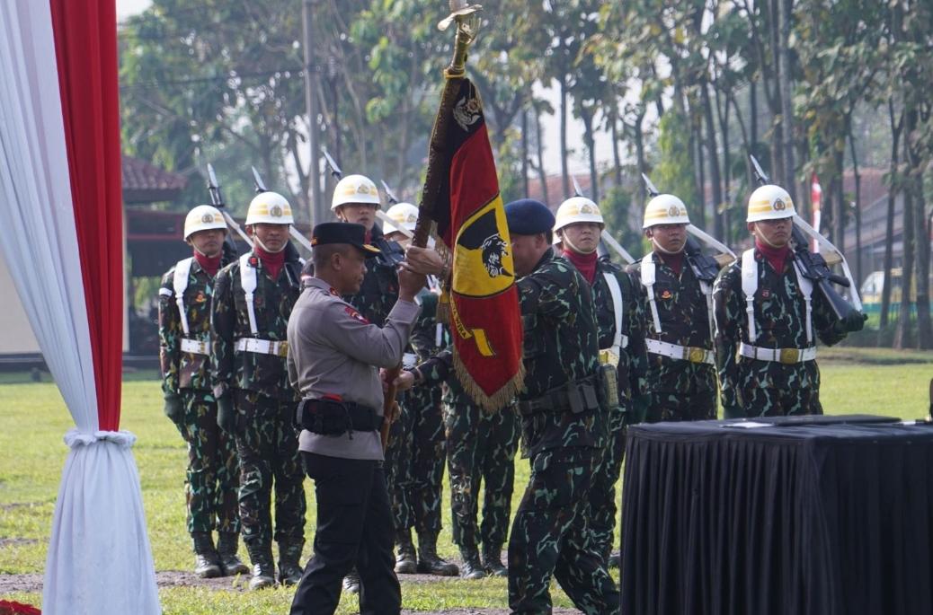 Pimpin Sertijab, Kapolda Irjen Pol. Rudi Setiawan Tegaskan Satbrimob Jabar Harus Jadi Pilar Keamanan Utama