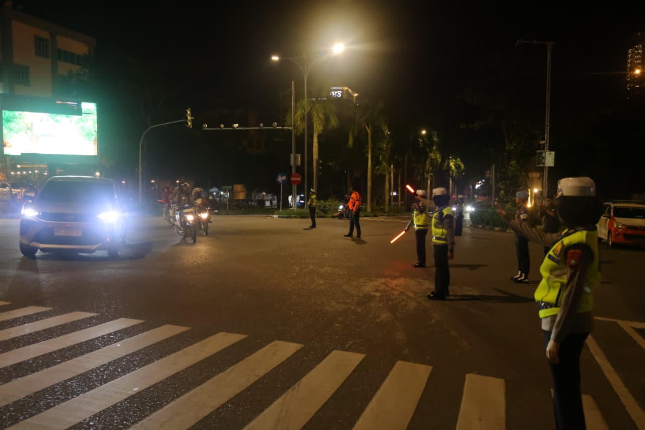 Polda Kepri Kawal Pengamanan Pawai Takbir Idul Adha 1447 H di Kota Batam: Pawai Berjalan Aman dan Kondusif
