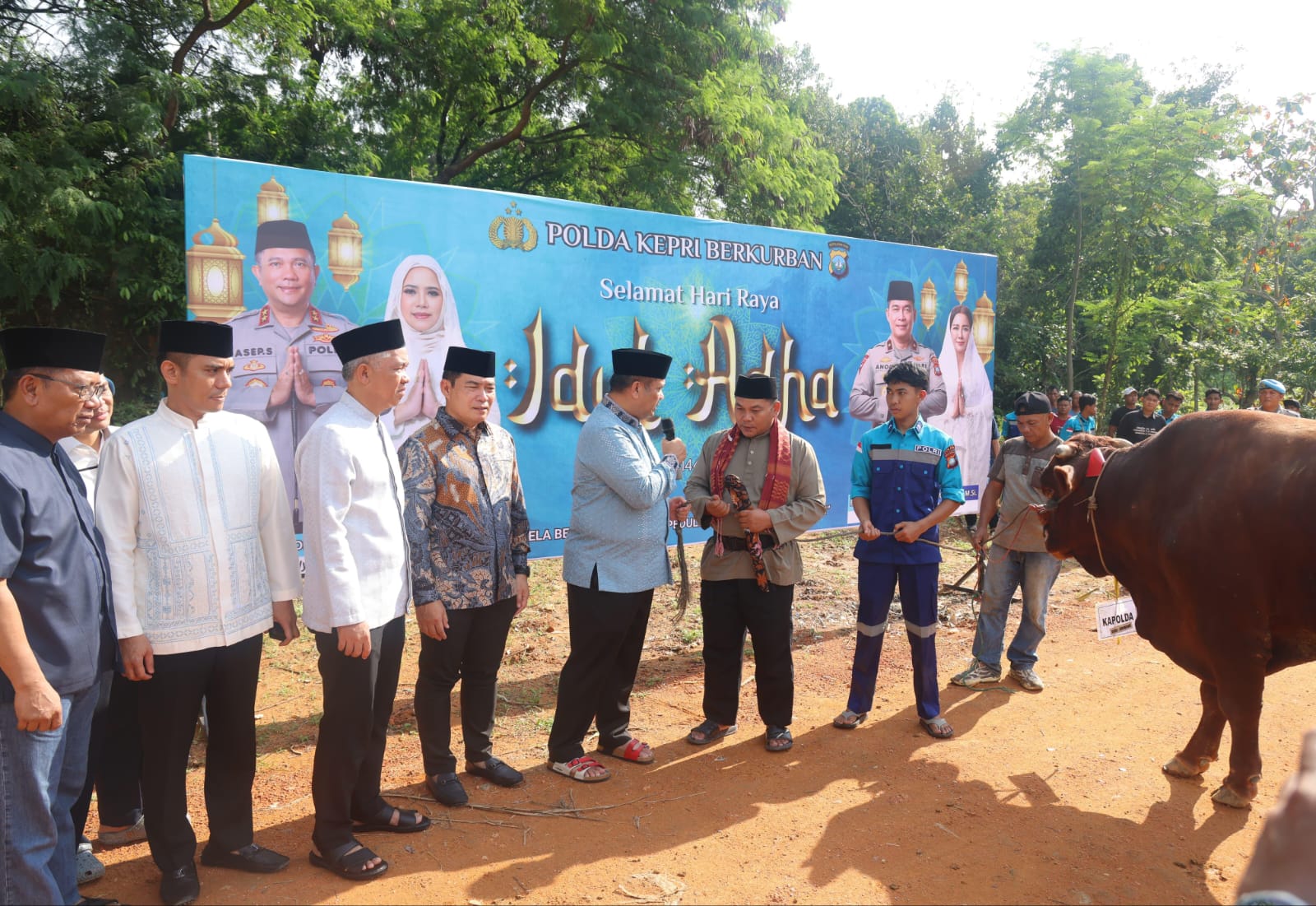 Polda Kepri Laksanakan Pemotongan Hewan Kurban dan Ramah Tamah Dalam Rangka Idul Adha 1447 H/ 2026 M