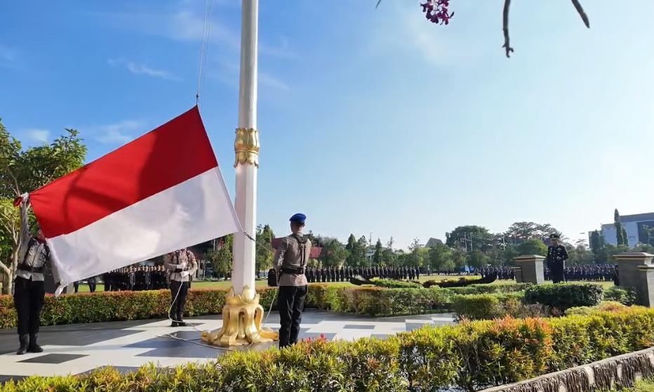 Pimpin Upacara Hari Lahir Pancasila, Kapolda Kalteng Kobarkan Semangat Persatuan dan Kebangsaan