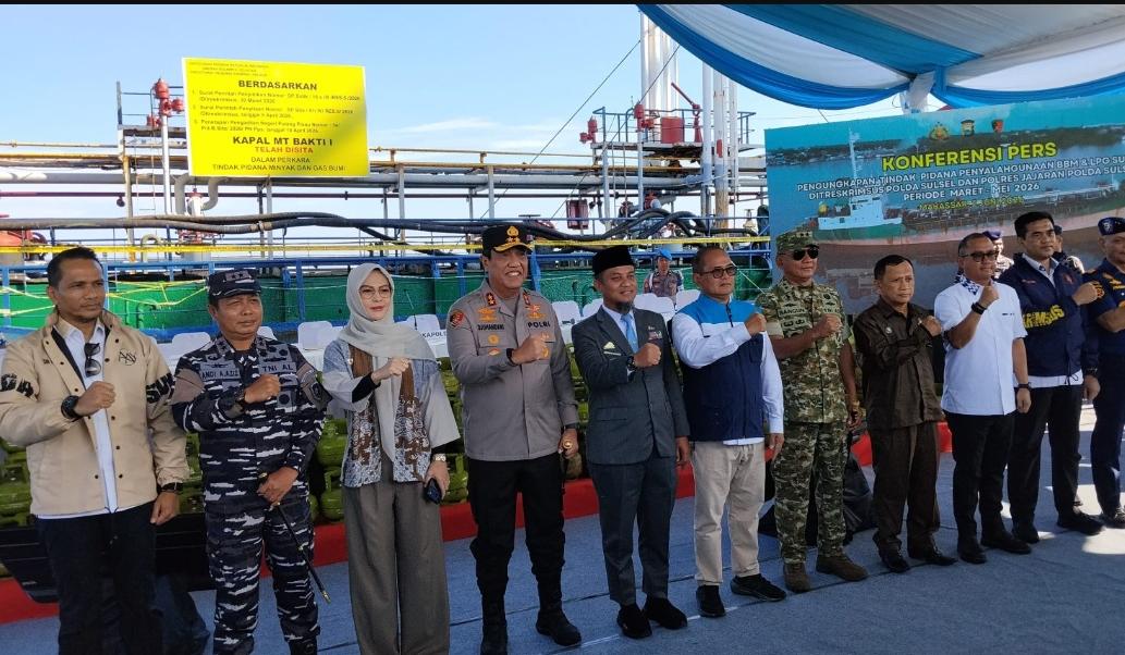 Polda Sulsel Gelar Konferensi Pers Pengungkapan Kasus Penyalahgunaan BBM dan LPG Bersubsidi