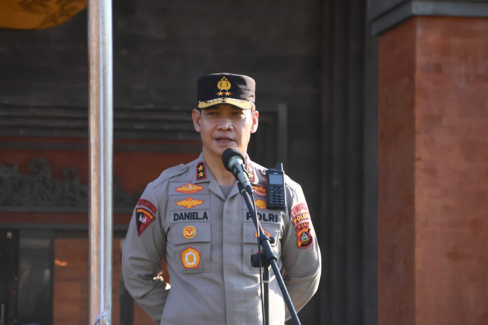 Pimpin Apel Pagi, Kapolda Bali: Jaga Bali Tetap Aman Melalui Kerja Profesional dan Humanis