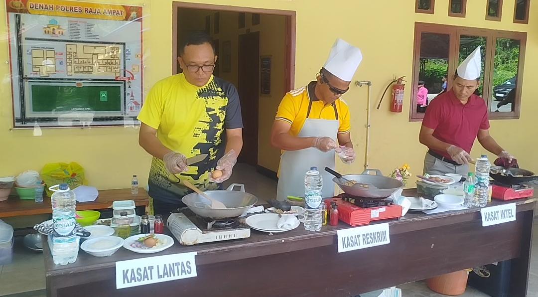 Adu Racik Nasi Goreng, Cara Unik Polres Raja Ampat Sambut Hari Bhayangkara ke-80