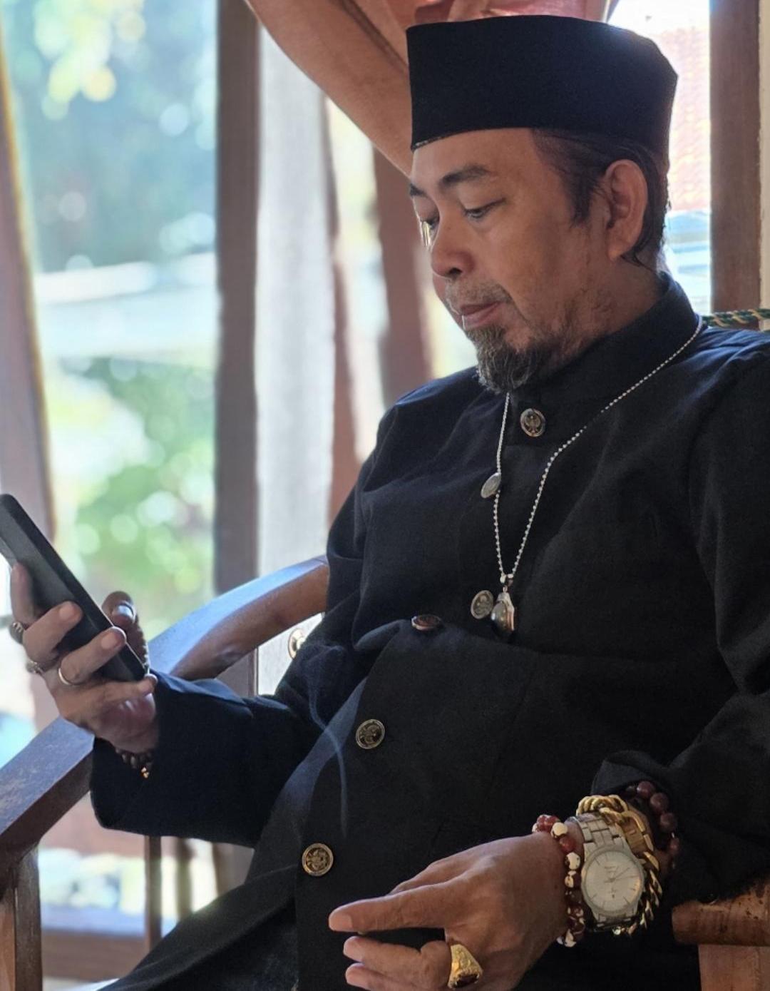 Pengacara Jokowi Agus Flores Buka Suara Soal Penahanan Roy Suryo Cs: Itu Keinginan Militan, Kalau Pak Jokowi Penting Proses Hukum Jalan Sampai Inkracht