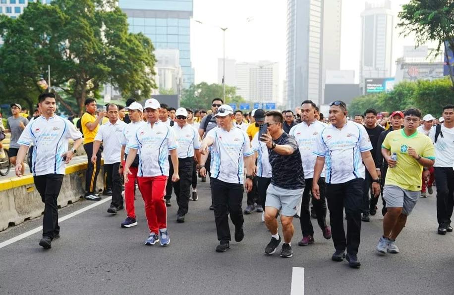 Kapolri Hadiri Giat Olahraga Bersama Warga di Monas, Jelang Hari Bhayangkara ke-80