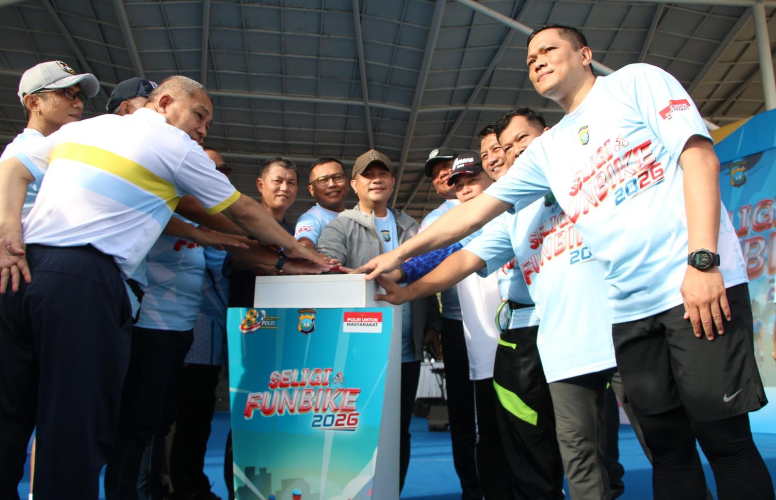 Kapolda Kepri Hadiri Car Free Day, Sepeda Santai, Bakti Sosial dan Pembukaan Pekan Olahraga Polri Jelang Hari Bhayangkara ke-80