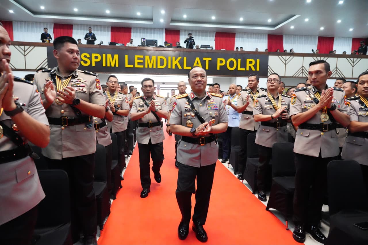 Lantik 418 lulusan Sespimti hingga Sespimma 2026, Wakapolri Tekankan Kepemimpinan Adaptif dan Visioner