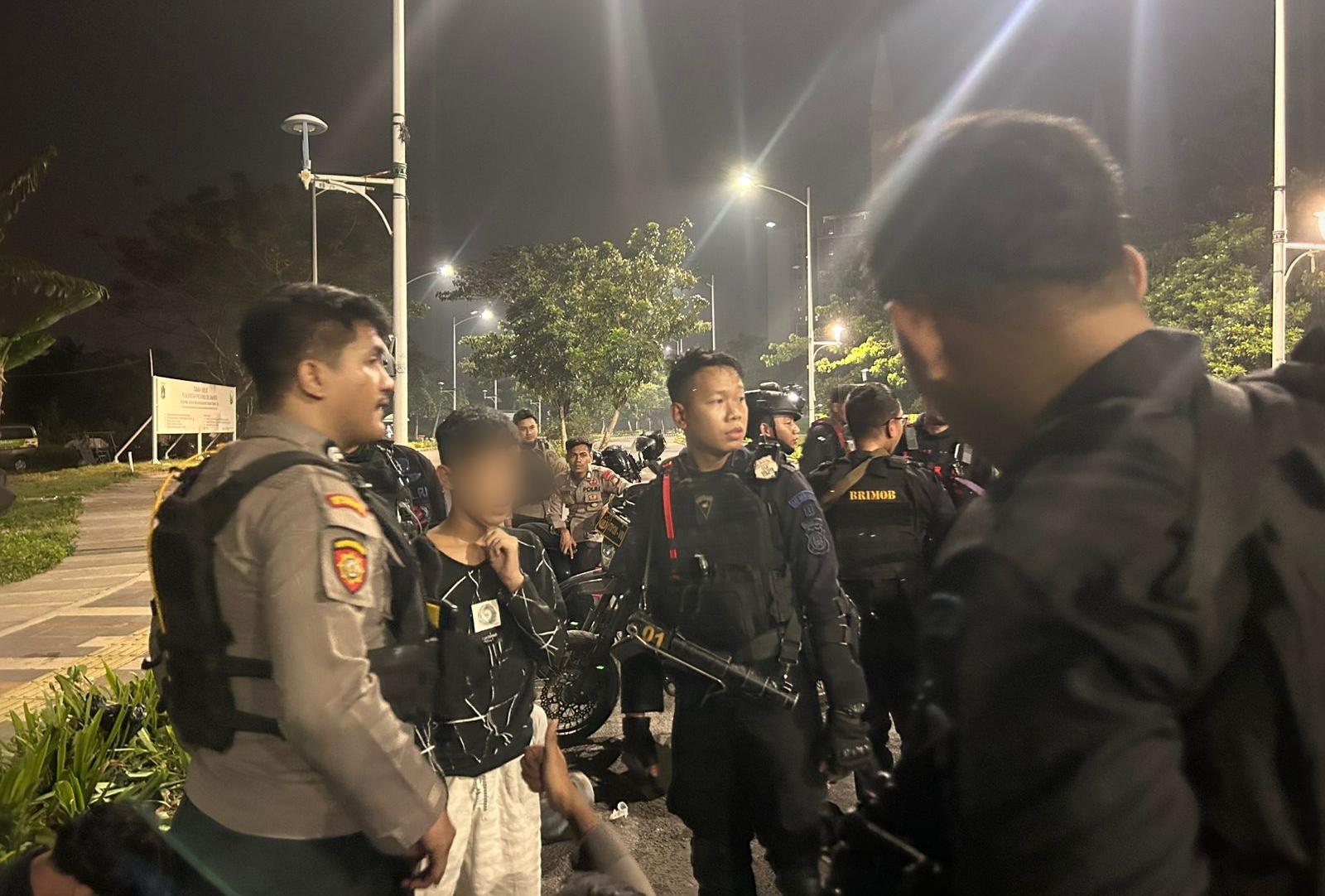 Tiga Remaja Diduga Bawa Sinte Saat Patroli Perintis Presisi Polres Metro Jakarta Dini Hari