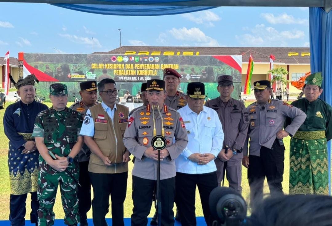 Tinjau Kampar, Kapolri Instruksikan Jajaran Optimalkan Penanganan Karhutla di Riau 