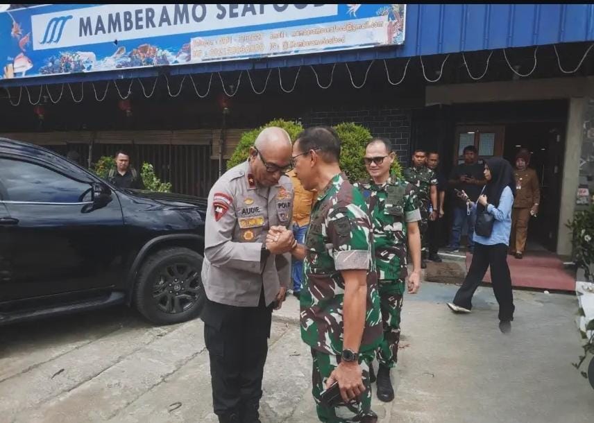 Perkuat Sinergitas Forkopimda, Kapolda Papua Barat Daya Hadiri Pertemuan Strategis TNI-Polri di Sorong
