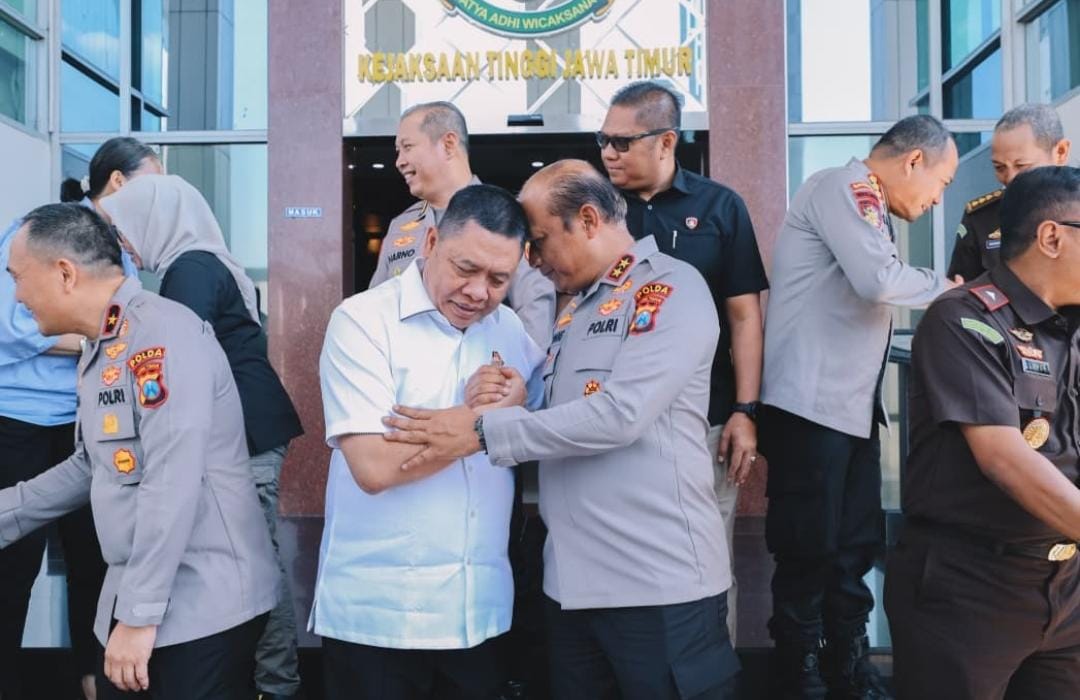 Sinergi Tanpa Sekat, Kapolda Irjen Pol. Nanang Avianto Silaturahmi ke Kejaksaan Tinggi Jatim