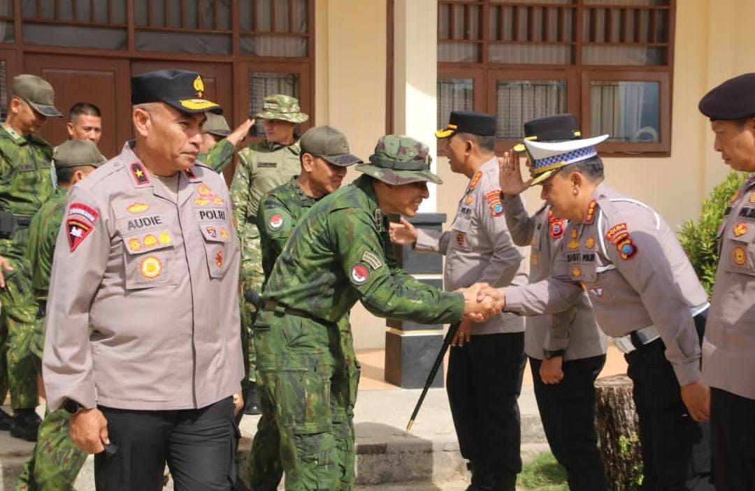 Perkuat Sinergitas, Kapolda Papua Barat Daya Sambut Hangat Kunjungan Pangkogabwilhan III