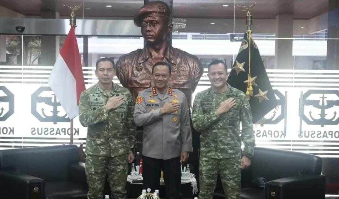 Sambangi Mako Kopassus, Kapolda Metro dan Pangdam Jaya Tegaskan Soliditas TNI-Polri