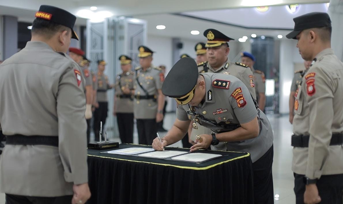 Resmi Berganti! Ini Daftar Lengkap Dua Pejabat Utama, dan 7 Kapolres Baru Polda Kalbar