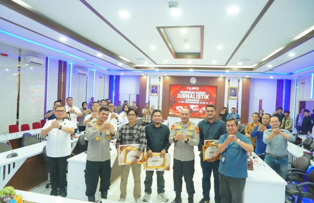 Pererat Sinergi Lewat Lomba Jurnalistik, Kapolda Jabar Ajak Insan Pers Jadi Garda Terdepan Perangi Hoaks di Era Digital