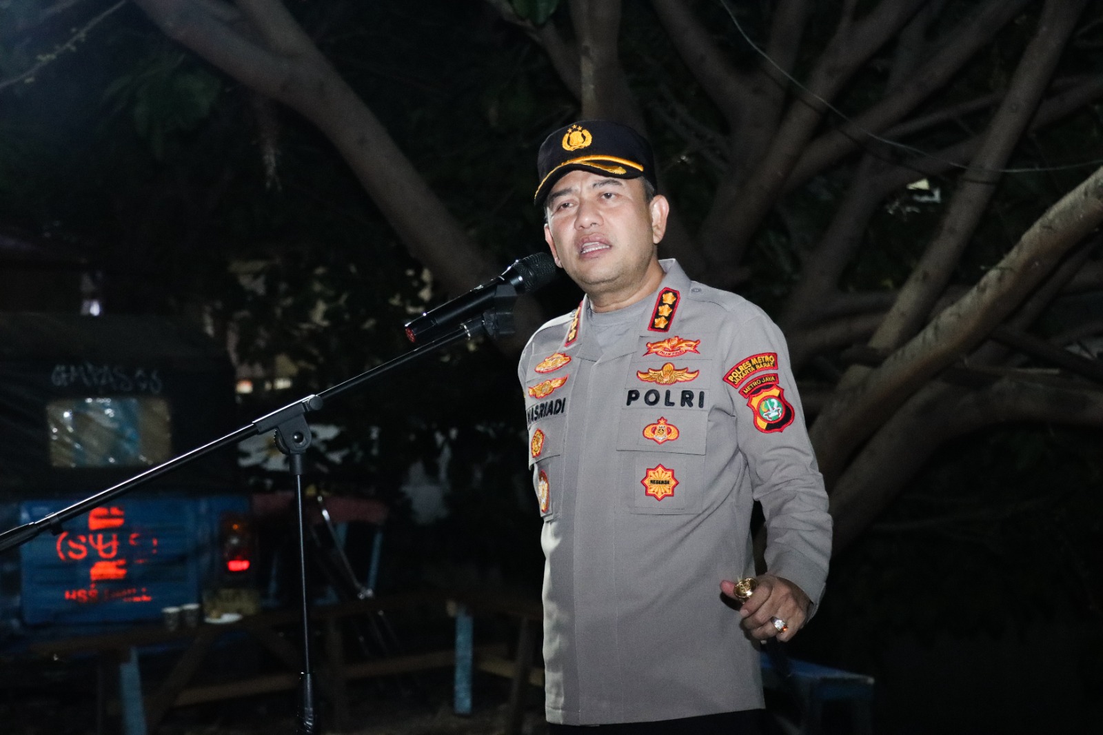 Kapolres Metro Jakarta Barat Pimpin Langsung Apel KRYD Blue Light 3 Pilar di Tamansari, Perkuat Sinergi Jaga Kamtibmas