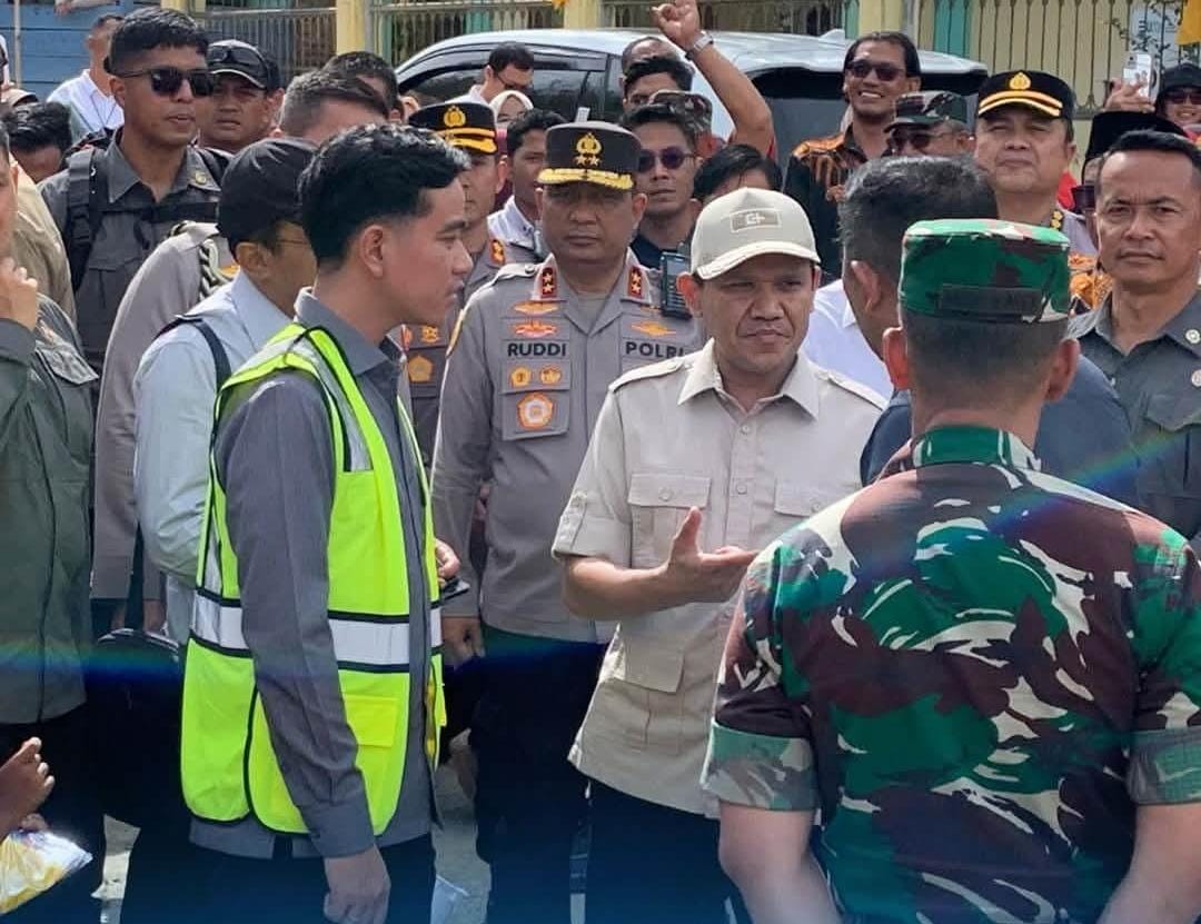 Kapolda Aceh Dampingi Wapres Gibran Tinjau Jembatan Kendawi Gayo Lues, Disambut Antusias Warga