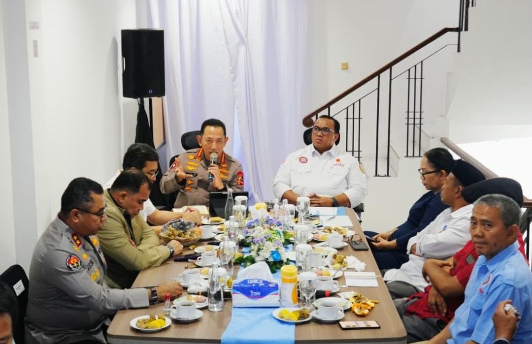 Dengar Keluh Kesah Buruh, Kapolri Siap Jembatani Pembahasan RUU Ketenagakerjaan