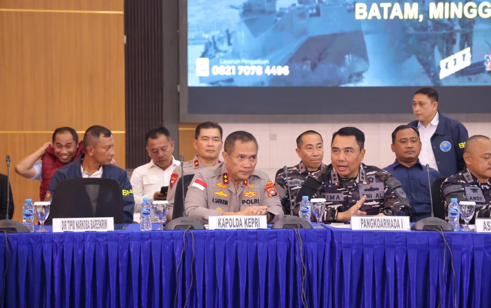 Kapolda Kepri Ikuti Konferensi Pers Pengungkapan Penyelundupan 1,3 Ton Ketamine di Perairan Batam