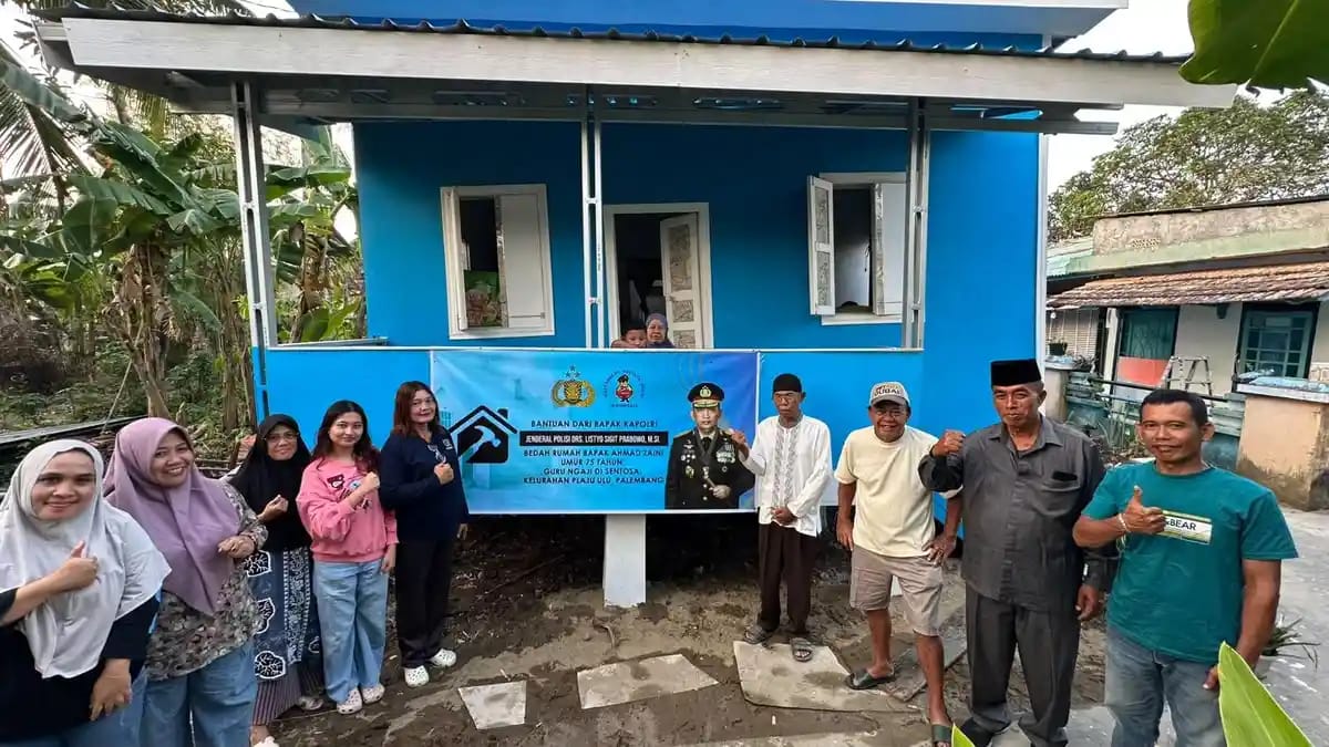 Senyum Ustaz Zaini di Rumah Baru: Buah Manis Kepedulian dan Kebaikan Bedah Rumah dari Kapolri   