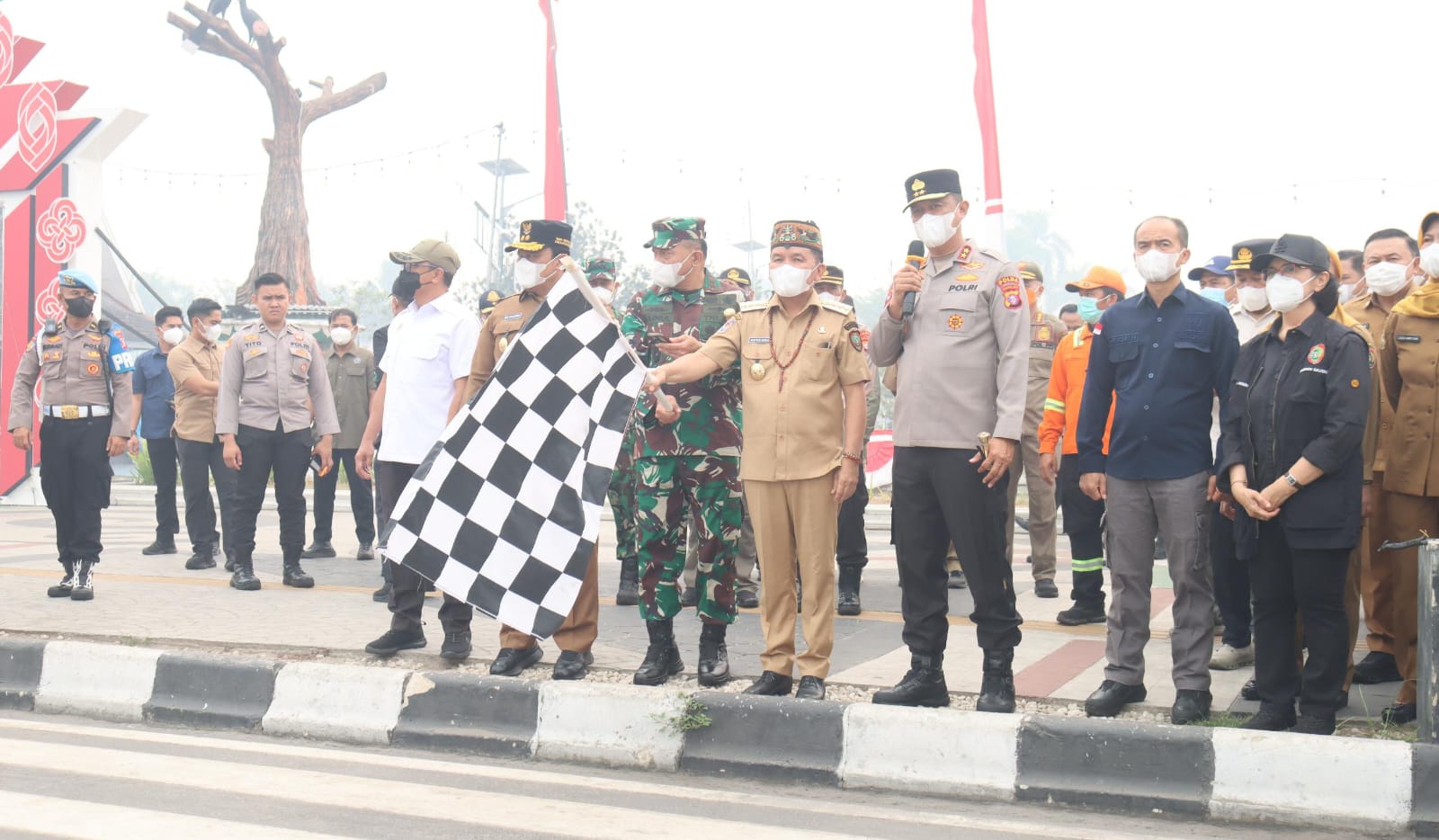 Apel Gabungan Satgas Karhutla di Rumjab Gubernur, Kapolda Kalteng Optimis Karhutla Cepat Teratasi