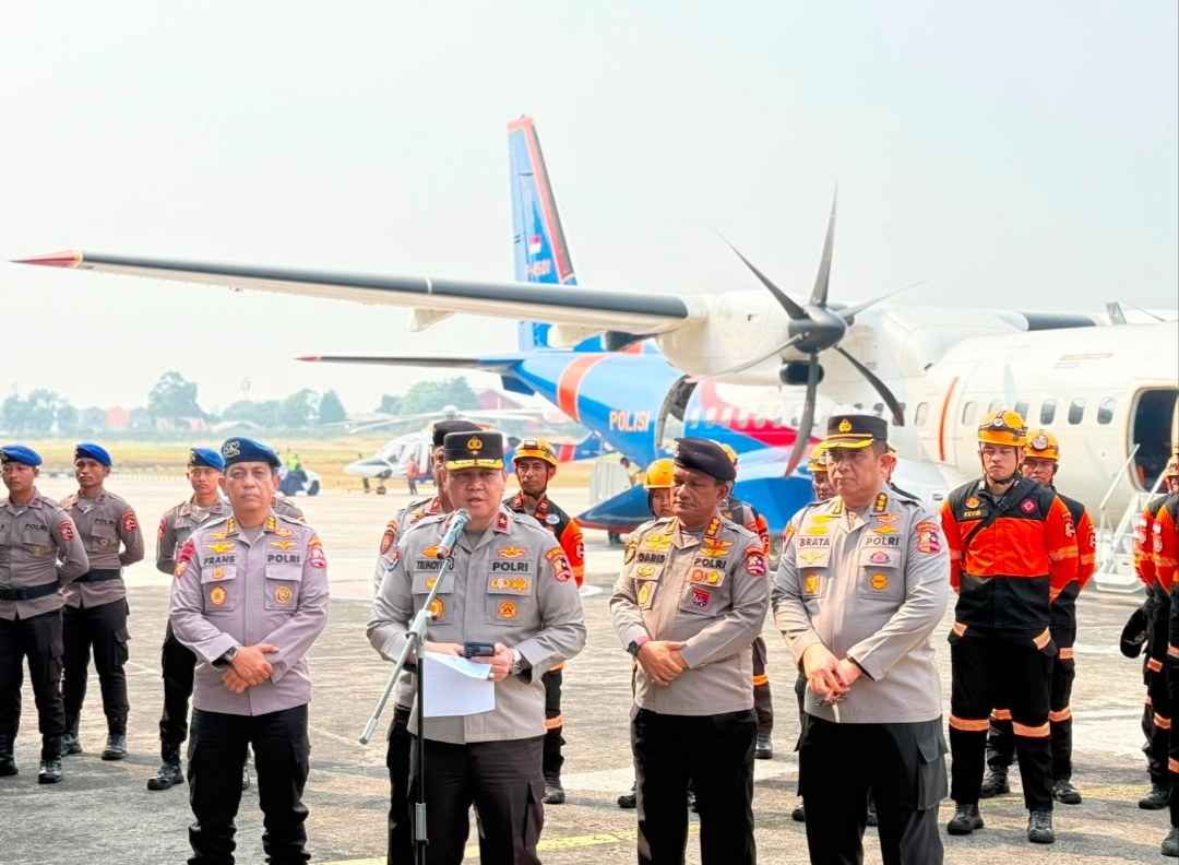 Misi Kemanusiaan Gempa Flores: Polri Kerahkan 10 Anjing Pelacak K9 Berpengalaman dan 3,4 Ton Logistik
