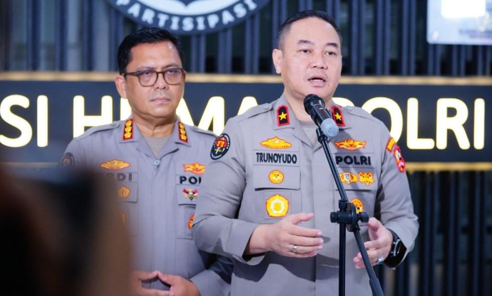 Status Siaga Gunung Sinabung: Polri Terjunkan Ratusan Personel hingga Gelar Trauma Healing di Pengungsian