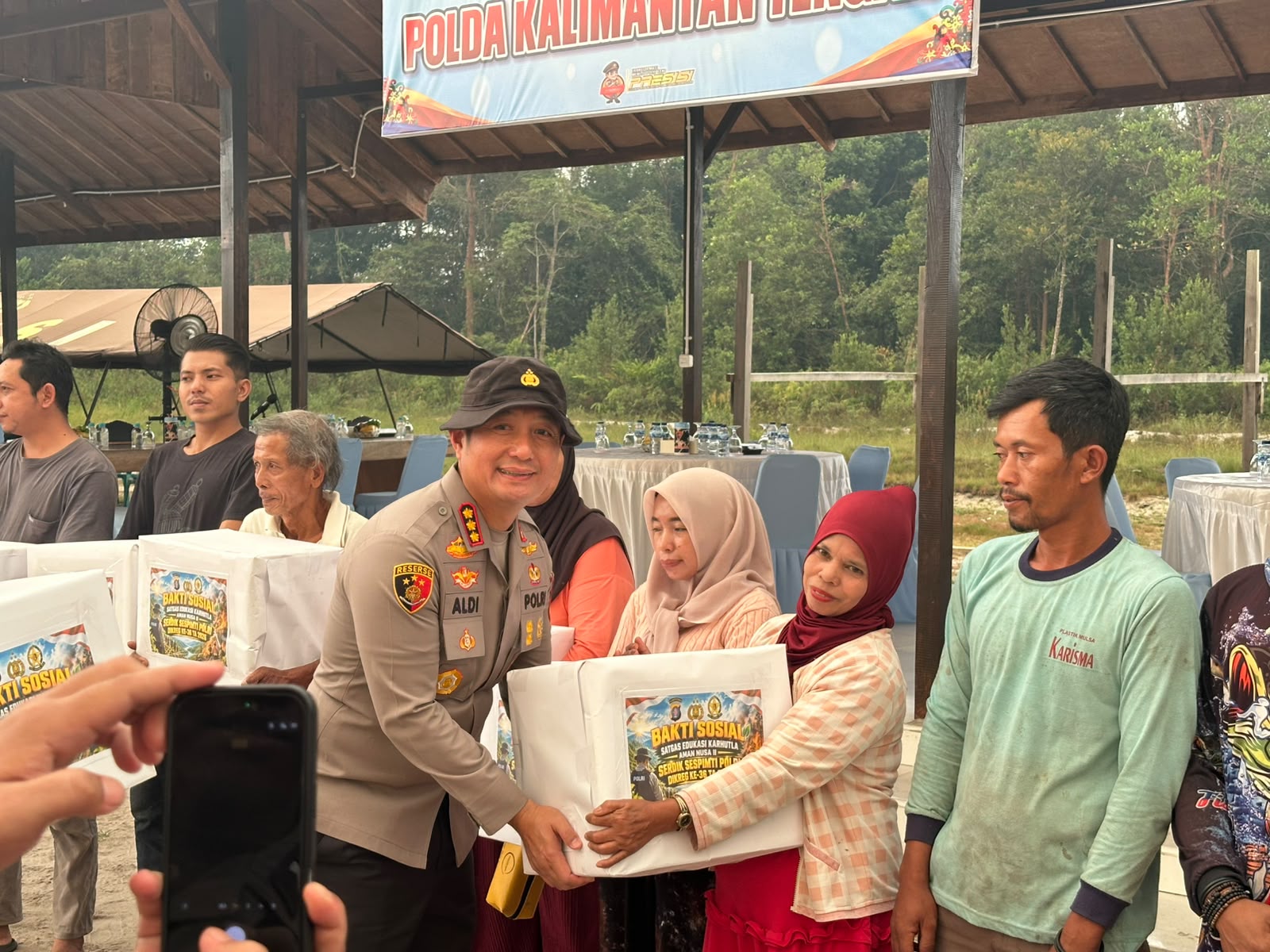 Peduli Kesehatan Masyarakat, Sespimti Dikreg ke-36 Sespim Lemdiklat Polri Gelar Baksos Peduli Karhutla di Kalteng