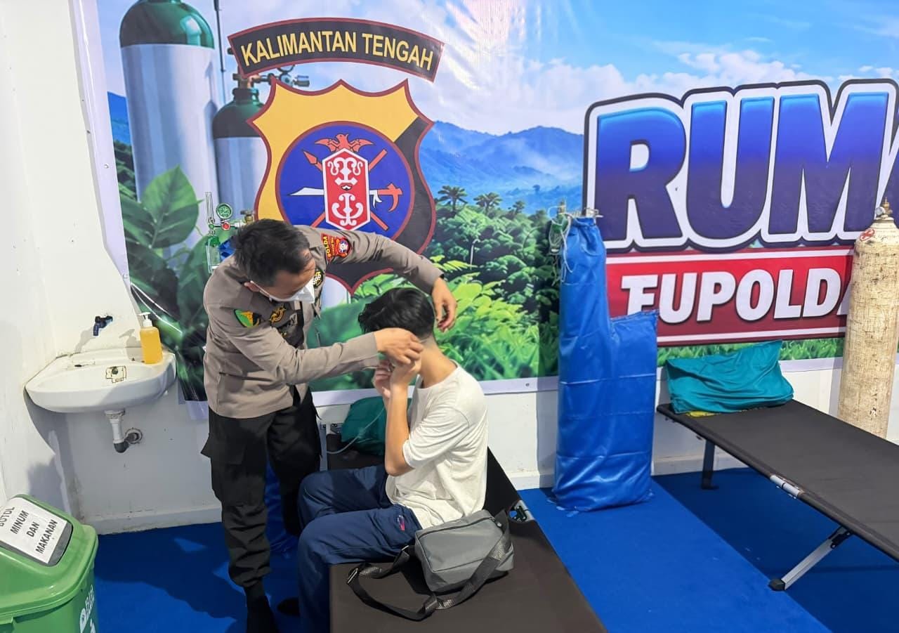 Kepedulian di Tengah Kabut Asap, Rumkit Bhayangkara Terus Bergerak Berikan Layanan Oksigen Gratis untuk Masyarakat