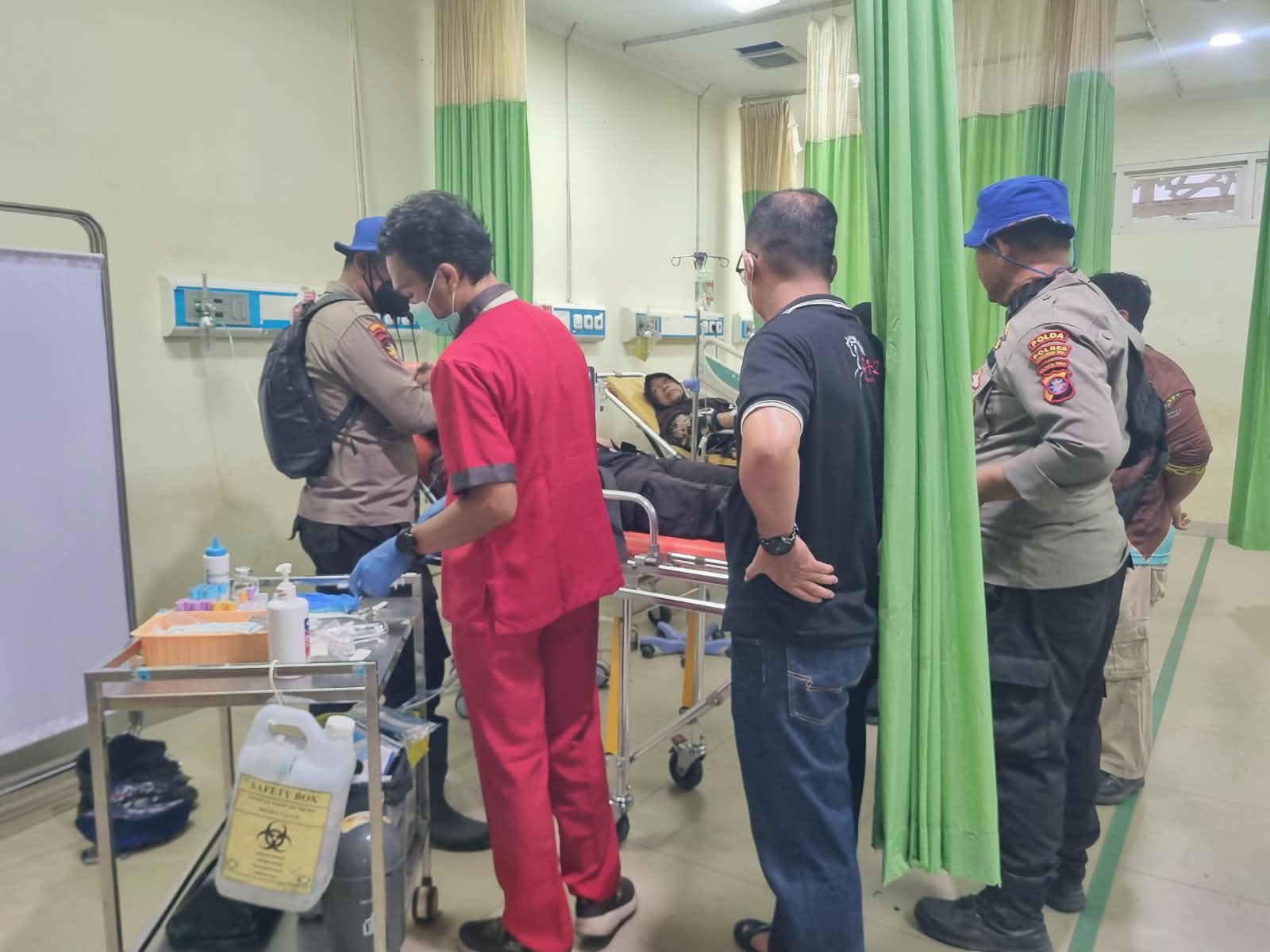 Anggota Ditpolairud Polda Kalteng Mengalami Gangguan Kesehatan Saat Melaksanakan Pemadaman Karhutla