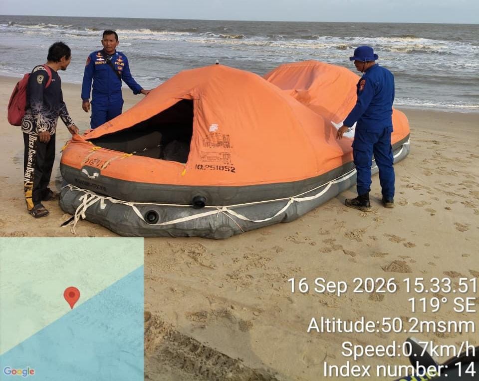 Dramatis, Ditpolairud Polda Kalteng Temukan 5 Liferaft Diduga Milik KM Virgo Transport 8 di Perairan Seruyan