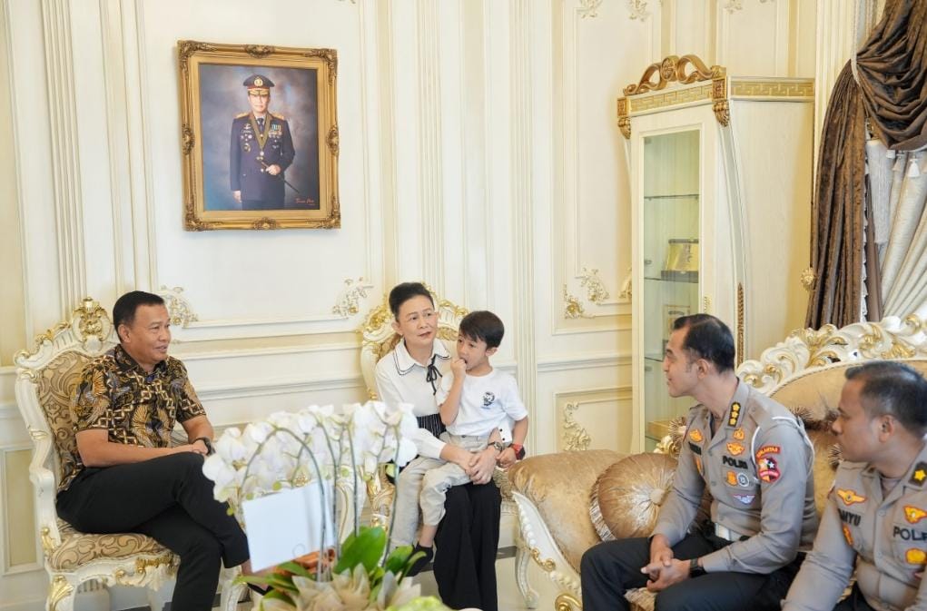 Menjaga Tradisi, Korlantas Polri Sowan ke Kediaman Irjen Pol. (Purn) Aan Suhanan Menjelang HUT ke-71 Lalu Lintas