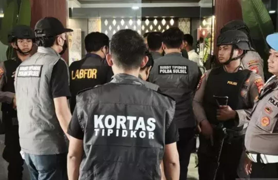 Dugaan Pungli PBG Gowa, Kortastipidkor Polri bersama Tim Gabungan Geledah Kantor dan Rumah Jabatan Bupati!