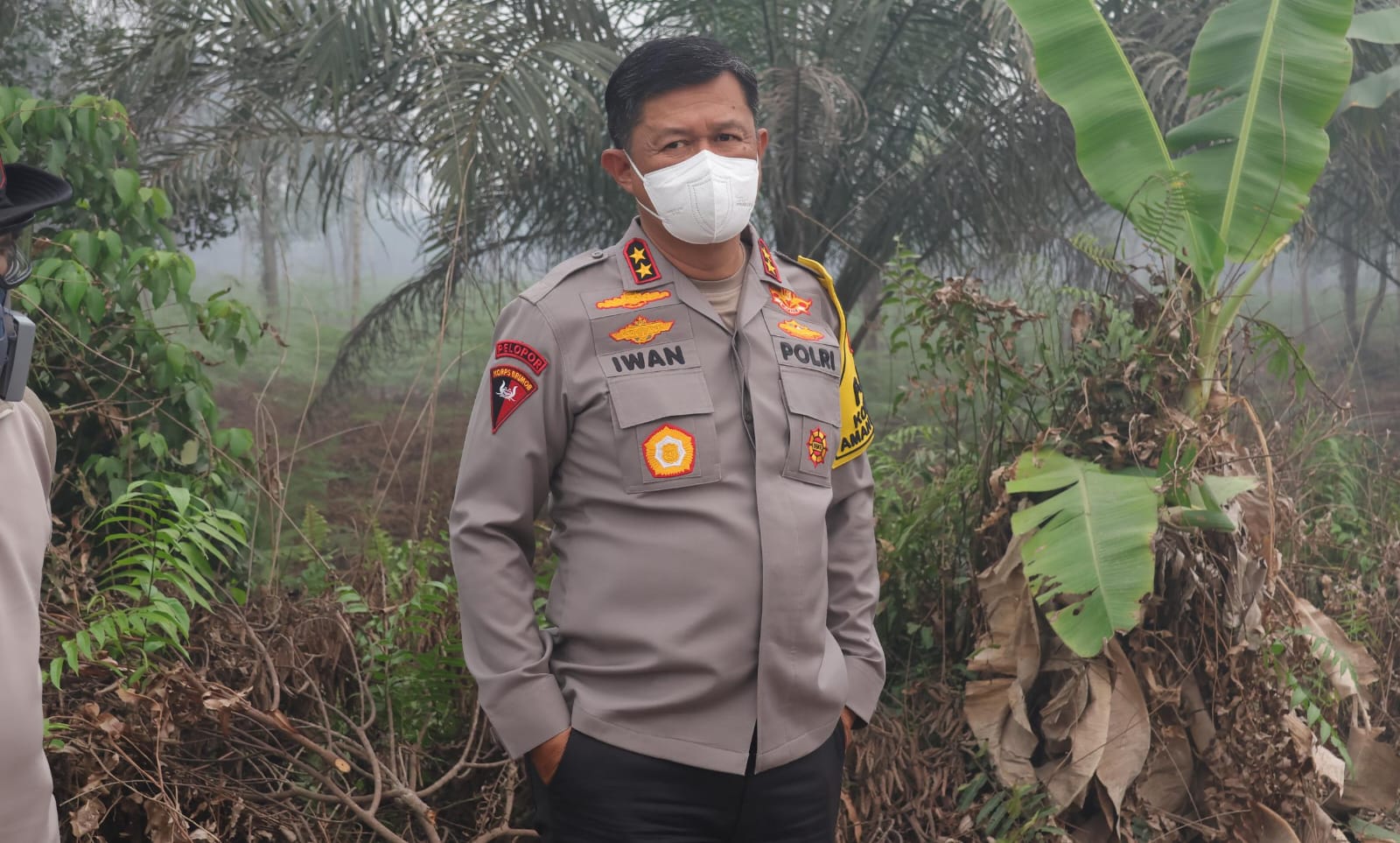 Pastikan Penanganan Karhutla Berjalan Optimal, Kapolda Kalteng Tinjau Pemadaman di Kelurahan Banturung