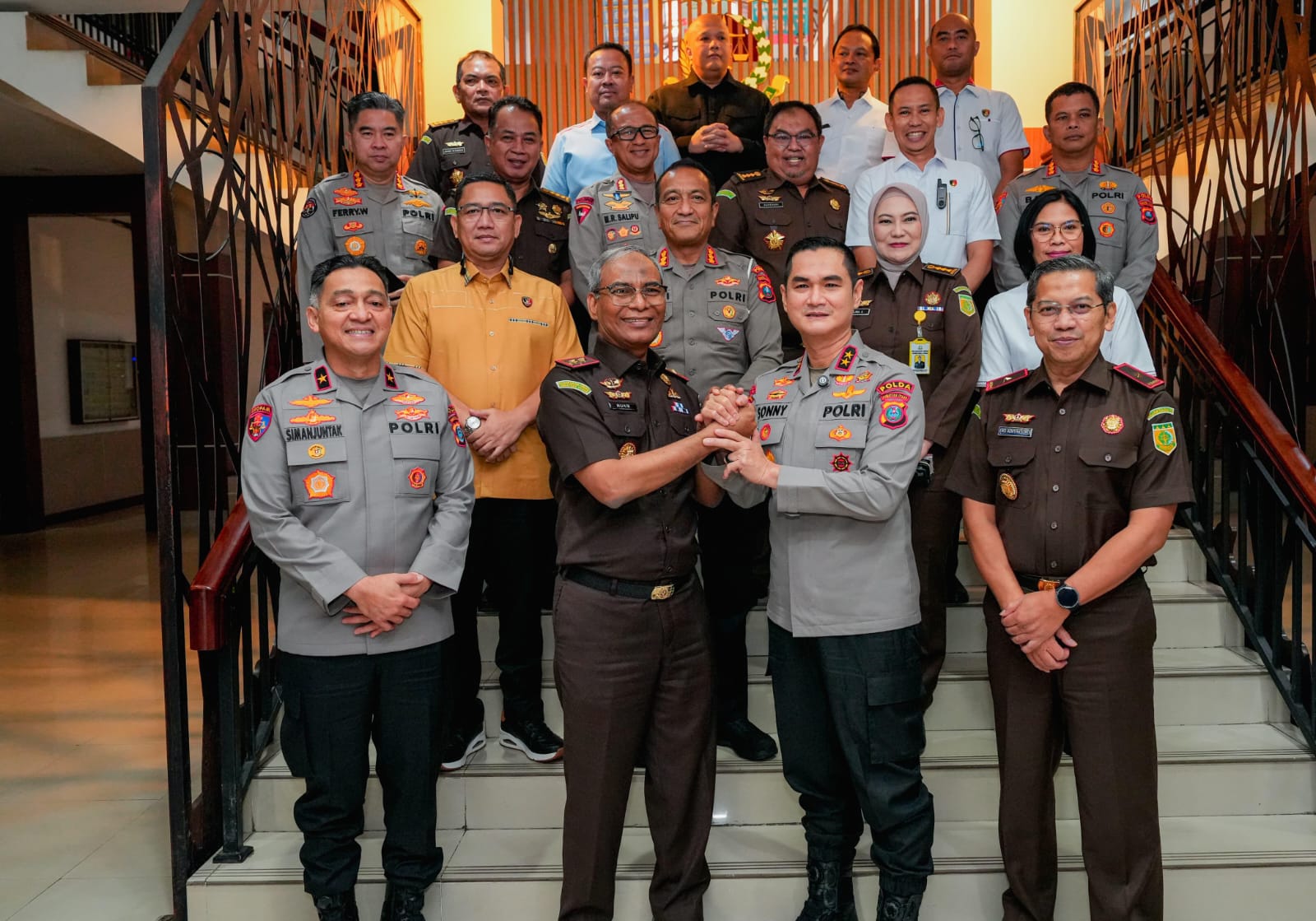 Perkuat Penegakan Hukum, Kapolda Irjen Pol. Sonny Irawan Silaturahmi ke Kejati Sumut