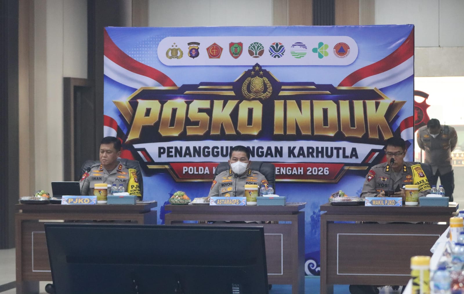 Evaluasi Penanganan Karhutla, Astamaops Kapolri Kerahkan 200 Personel Brimob dan 4 Water Canon Perkuat Polda Kalteng