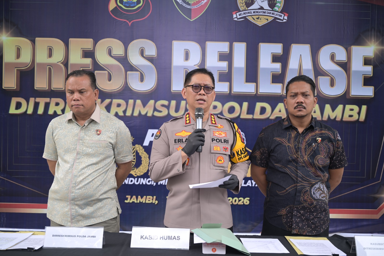 Polda Jambi Gelar Konferensi Pers Pengungkapan Kasus Dugaan Tambang Emas Ilegal di Bungo