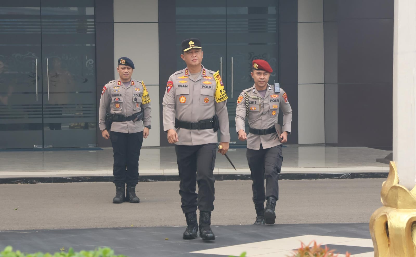 10 Personel Pusdokkes Polri dan 200 Brimob NTB Perkuat Penanganan Karhutla di Kalteng, Kapolda: Fokus di 6 Wilayah Rawan
