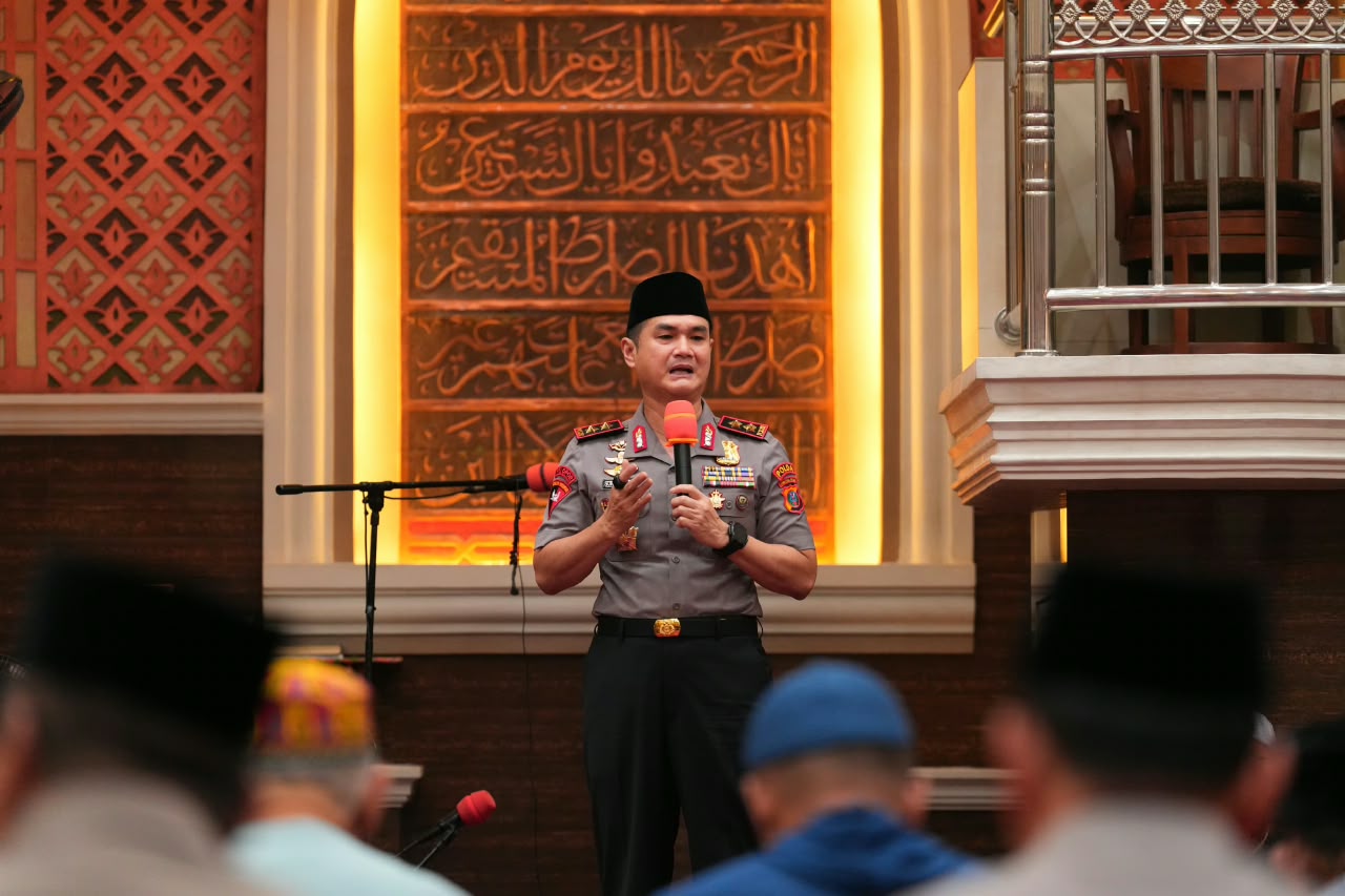 Sholat Subuh Bersama Masyarakat, Kapolda Sumut Ajak Perkuat Persatuan dan Perangi Narkoba