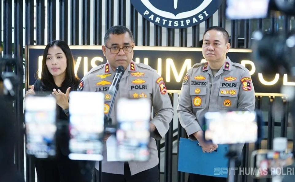 Bantu Padamkan Karhutla, Polri Kirim Tambahan Pasukan Brimob Lintas Daerah ke Sumatera dan Kalimantan
