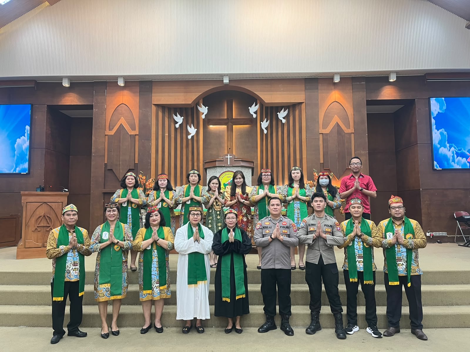 Minggu Kasih di Gereja Kanaan Palangka Raya, Ditbinmas Polda Kalteng Sampaikan Imbauan Kamtibmas dan Antisipasi Dampak Kabut Asap Karhutla