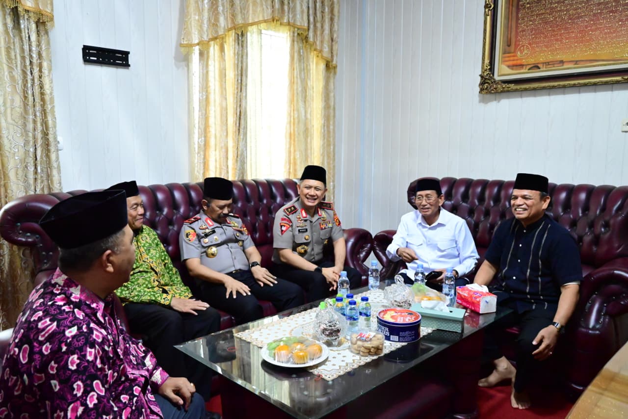 Kapolda Jambi Silaturahmi dengan MUI Provinsi Jambi, Perkuat Sinergi Ulama dan Polri Jaga Kamtibmas