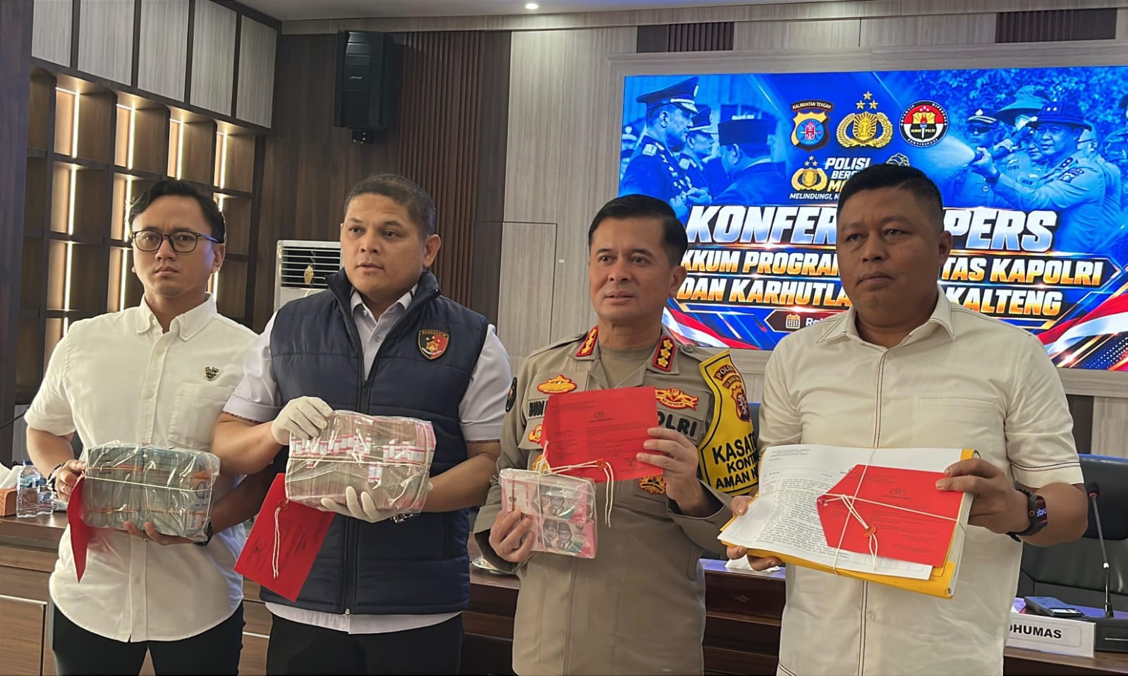 Rugikan Negara Rp717 Juta, Polda Kalteng Tahan 3 Tersangka Kasus Korupsi Pengadaan Bibit Ikan Nila di Kapuas