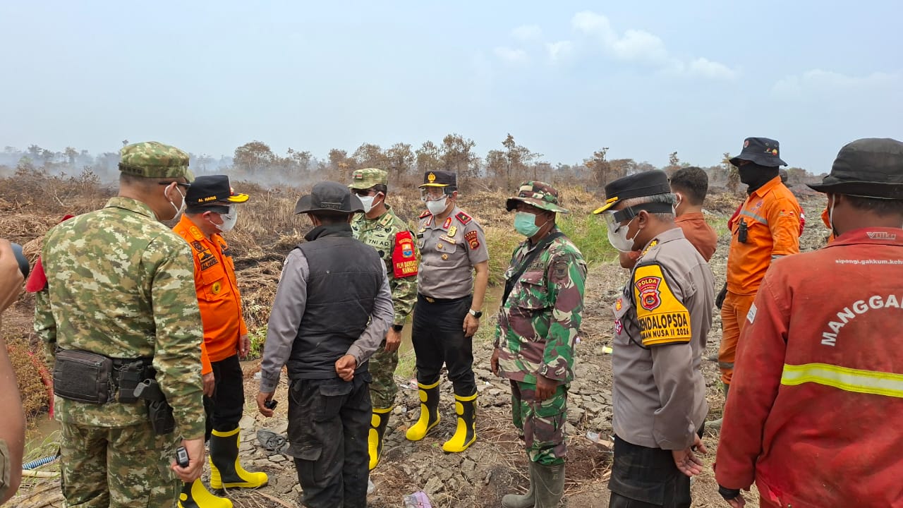 Wakapolda Jambi Pantau Penanganan Karhutla, Patroli Udara Temukan Titik Api di Labuhan Pering dan TNB Sembilang