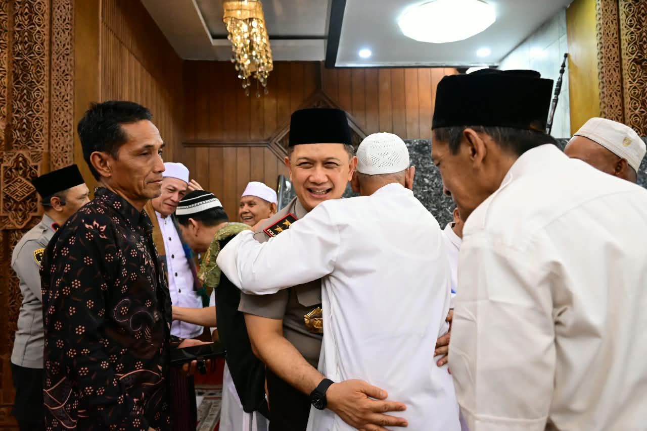 Kapolda Jambi Laksanakan Jumat Keliling, Ajak Masyarakat Bersama Jaga Kamtibmas dan Berantas Narkoba
