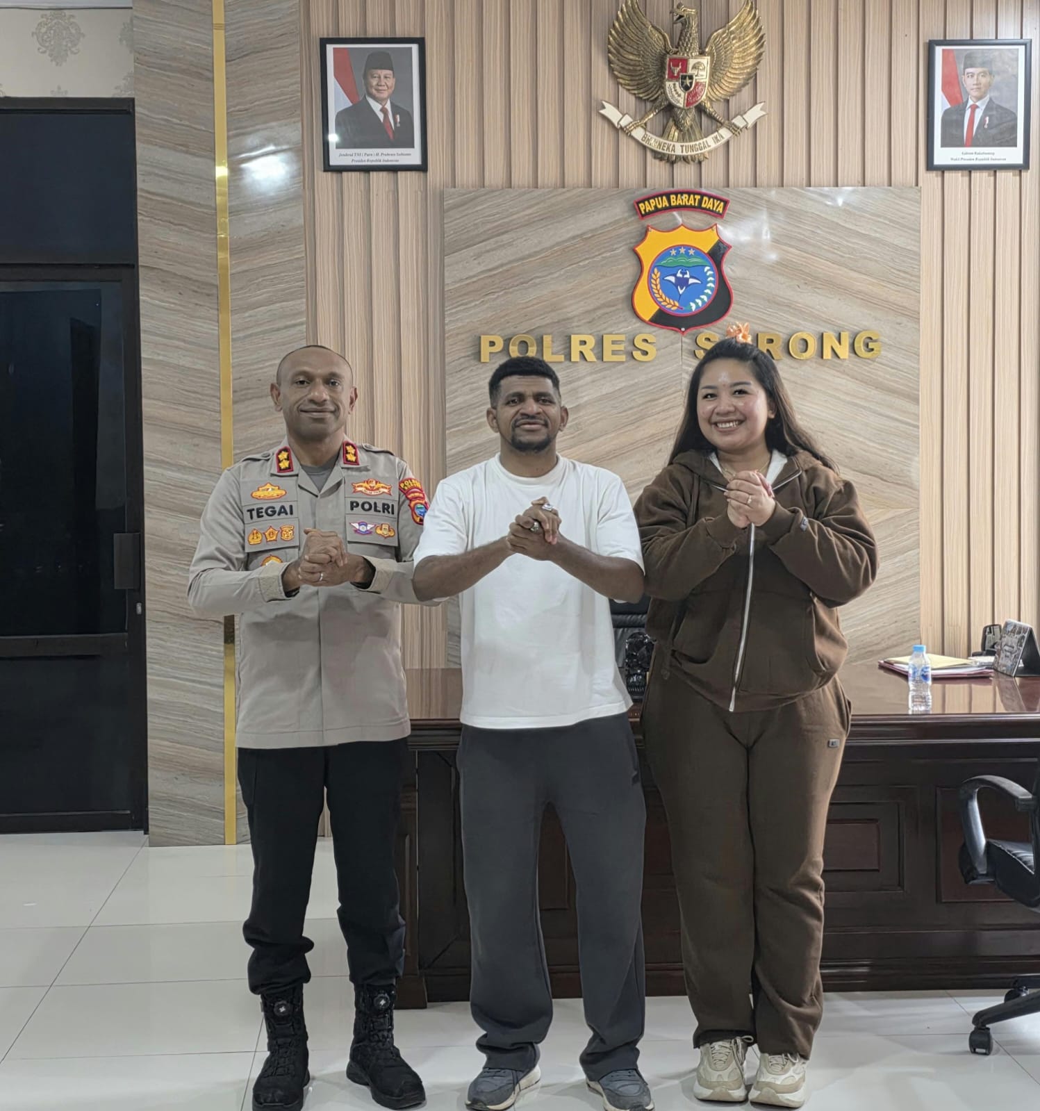 Kapolres Sorong AKBP Jems Oktovianus Tegai, S.I.K Gandeng John Yewen Tekan Angka Pengangguran Lewat Ajang Stand Up Comedy