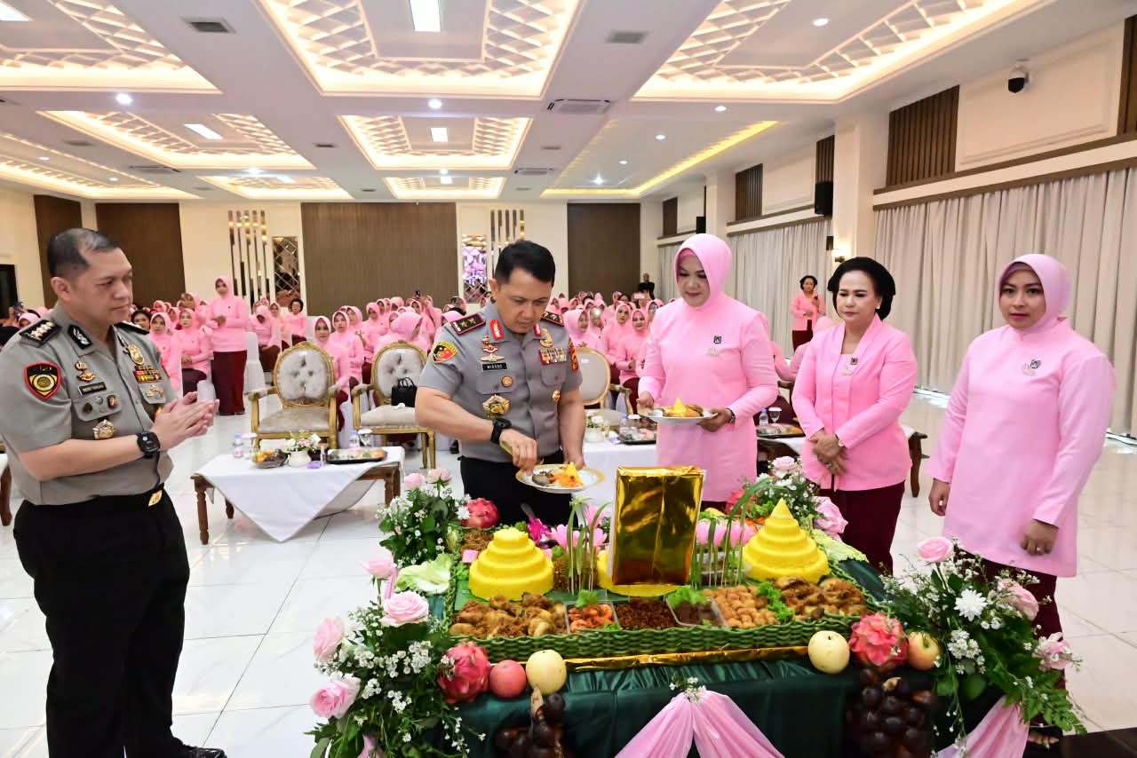 Kapolda Jambi Apresiasi Peran Bhayangkari, Dorong Organisasi Semakin Berdaya dan Berdampak bagi Masyarakat