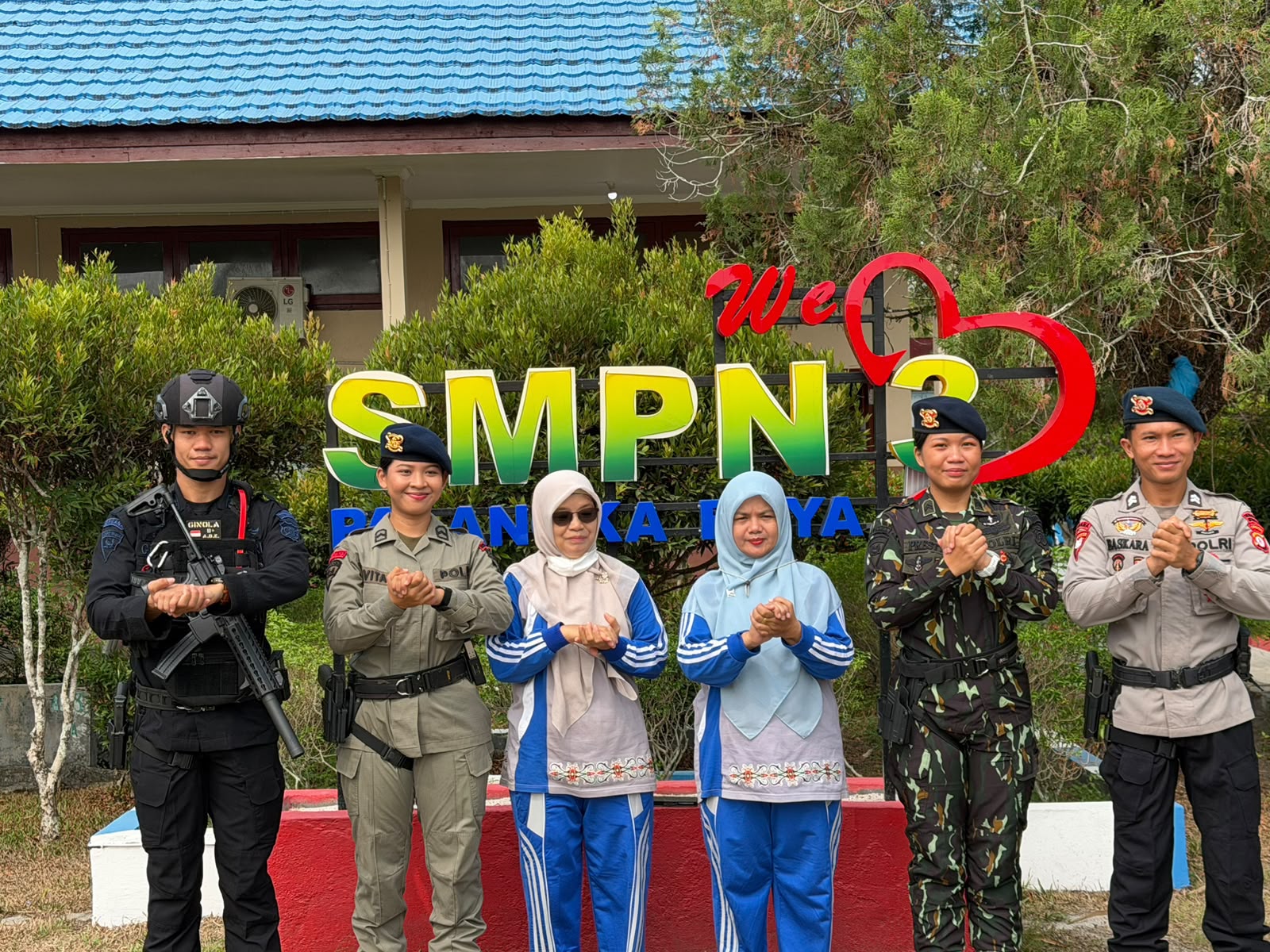 Bangun Generasi Berkarakter, Brimob Kalteng Berikan Edukasi di Sekolah