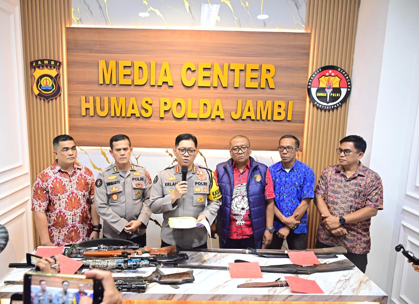 Gerak Cepat Kepolisian, Delapan Terduga Pelaku Penyerangan Mapolres Merangin Diamankan